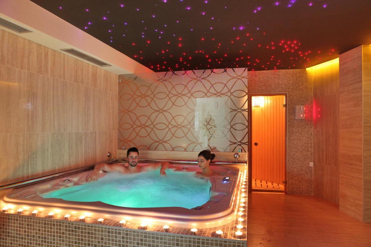 Garni Hotel Aveny Cacak Bagian luar foto