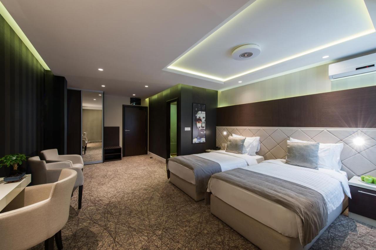 Garni Hotel Aveny Cacak Bagian luar foto