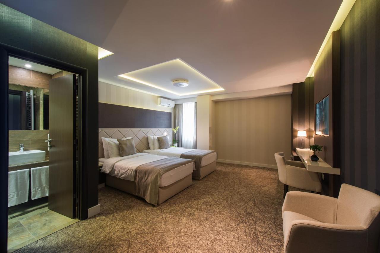 Garni Hotel Aveny Cacak Bagian luar foto